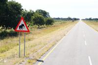 Warnung vor Elefanten im Nationalpark