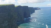 Die Cliffs of Moher bei bestem Wetter