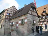 Tor Häuser, Burg