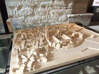 Modell der Abtei St. Denis