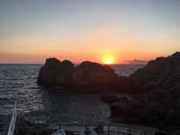 Wenn bei Capri die rote Sonne im Meer versinkt