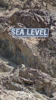 Death Valley - Badwater Point - wir stehen 86 Meter unter diesem Schild