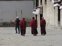 Mönche im Tashilhunpo-Kloster
