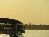 Vic Falls - Bootsfahrt auf dem Sambesi  -