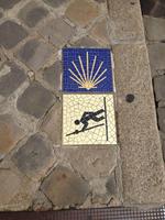 Markierung der Pilgrim Weg nach Santiago-de-Compostela in Chartres.