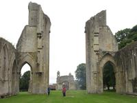 Reste der mächtigen Vierung in Glastonbury