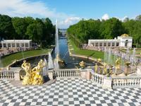 Russland_Petersburg_Peterhof_Neptunbrunnen