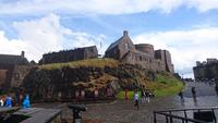 Auf Edinburgh Castle