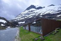 Am Wasserfall Stigfossen