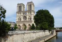 Notre Dame (2)