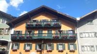 Gölling, Hotel Hauslwirt