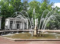 Im Park von Peterhof