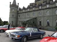 Oldtimerparade am Inverary Castle