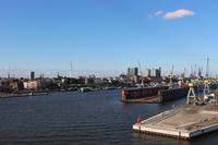 Auslaufen aus dem Hamburger Hafen