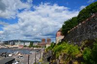 402 Oslo, Blick von Akerhus zum Rathaus