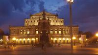 Nachtwächter-Rundgang in der Altstadt Dresdens - Semperoper