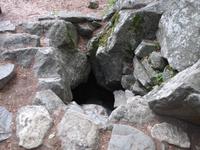 Bulgarien, Einsiedelei beim Rilakloster, Höhlenausgang