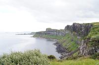 Basaltsäulen auf Durness Limestone (Kalkstein), Skye 