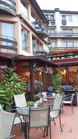 Auf der Terrasse vom Hotel TOTU