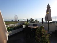 Frühstück auf der Terrasse vom Hotel Batumi World Palace