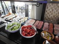 Frühstück auf der Terrasse vom Hotel Batumi World Palace