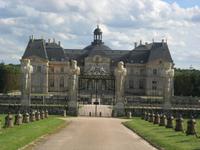 Chateau de Vaux-le-Vicomte, Hofseite