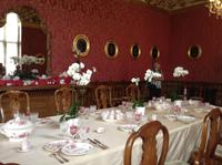 im Wasserschloss in Lavaux-Sainte-Anne