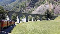 Fahrt mit dem Bernina-Express (Kreisviadukt von Brusio)