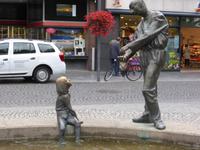 Motiv des Brunnens -Lauf des Geldes- in Aachen (2)
