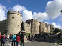 vor Schloss Windsor