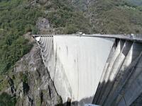 Ascona-Staumauer im Verzascatal