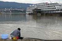 ...auch Wäsche wird im Yangtze gewaschen