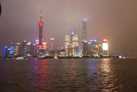 Shanghai am verregneten Abend