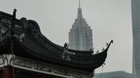 Jin Mao Tower von der Altstadt aus gesehen