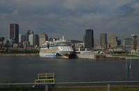 Blick auf AIDAdiva und Montreal