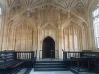 035 Krankenflu¨gel & Tanzstunde