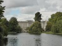 Buckingham Palast mit Viktoria Denkmal