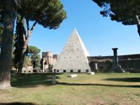 Pyramide Nähe Cimitero accatolico