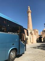 Nain - Jame-Moschee und unser Bus