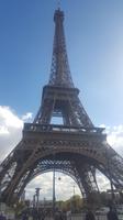 Vor dem Eiffelturm