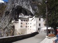 Höhlenburg Predjamski Grad