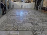 Abtei Pomposa, Mosaikfußboden