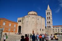 015 Zadar, Forum, Donatuskirche, Bischofspalast und Kathedrale