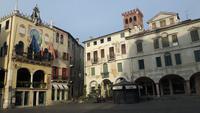 Bassano del Grappa (Piazza Libertá - Rathaus)