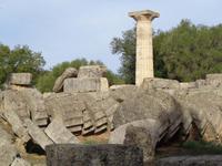 Am Zeustempel in Olympia