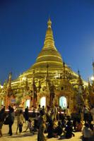 Yangon Schwedagon Pagode blaue Stunde