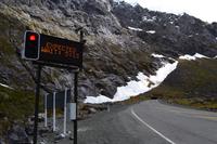 Warten vor dem Homer Tunnel