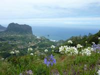 Blick auf den Adlerfelsen & auf Porto da Cruz