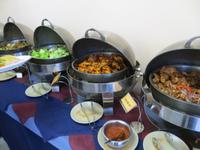 Mittagsbuffet in Paro