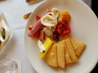 Mittagssnack im Ghan